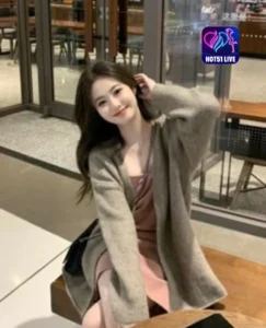 Read more about the article Esron Influenciadora Feminina Sensação do Hot51