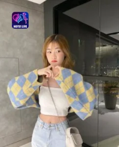 Read more about the article Frixcie a Rising Star on Hot51 from Brazil