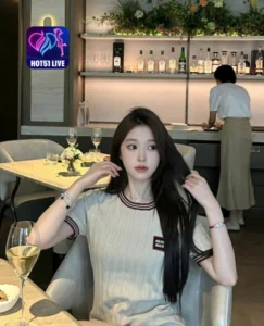 Read more about the article Zzsout Influenciadora Brasileira em Alta no Hot51