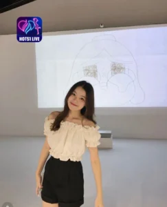 Read more about the article Conheça a Influenciadora llullu do Hot51 no Brasil