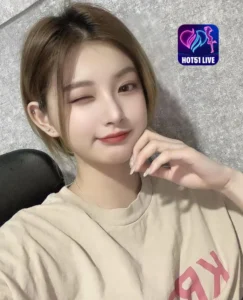 Read more about the article txemn A Rising Female Influencer in Brazil Hot51