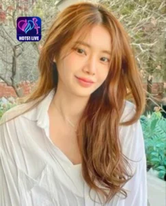 Read more about the article 𝘊𝘩𝘪𝘱𝘱 Top Brazilian Influencer on Hot51