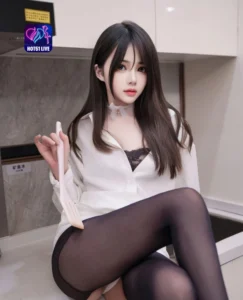 Read more about the article Dồ Hở A Influenciadora em Alta no Brasil Hot51