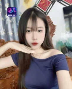 Read more about the article Meow A Brazilian Hot51 Influencer Making Waves