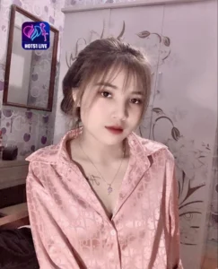 Read more about the article Như A Influenciadora Brasileira que Brilha no Hot51