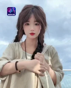 Read more about the article Zhuge Influenciadora Brasileira no Hot51 e sua Jornada