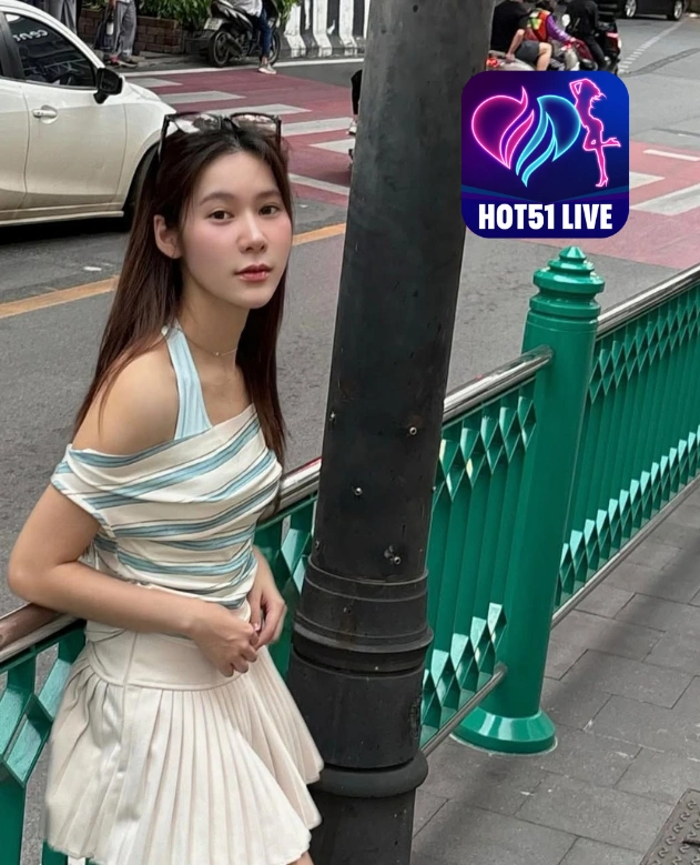 Christian Hughes HOT51LIVE