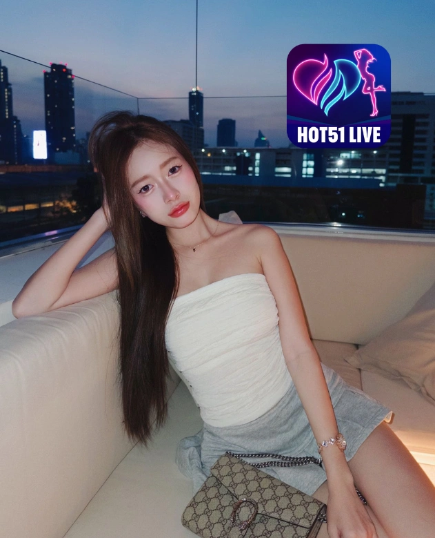 Eliza Thornton HOT51LIVE