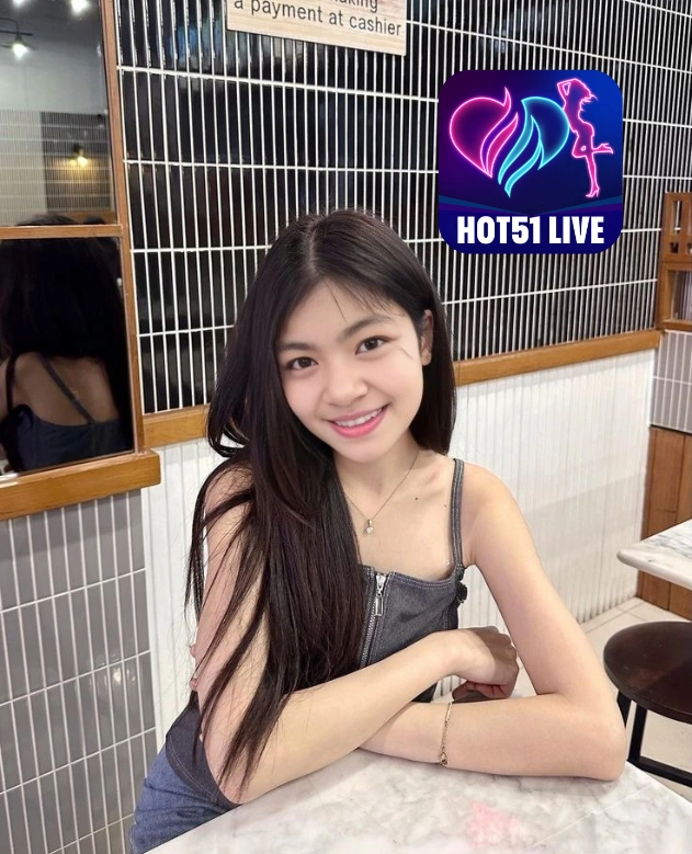 Evelyn Sanders HOT51LIVE