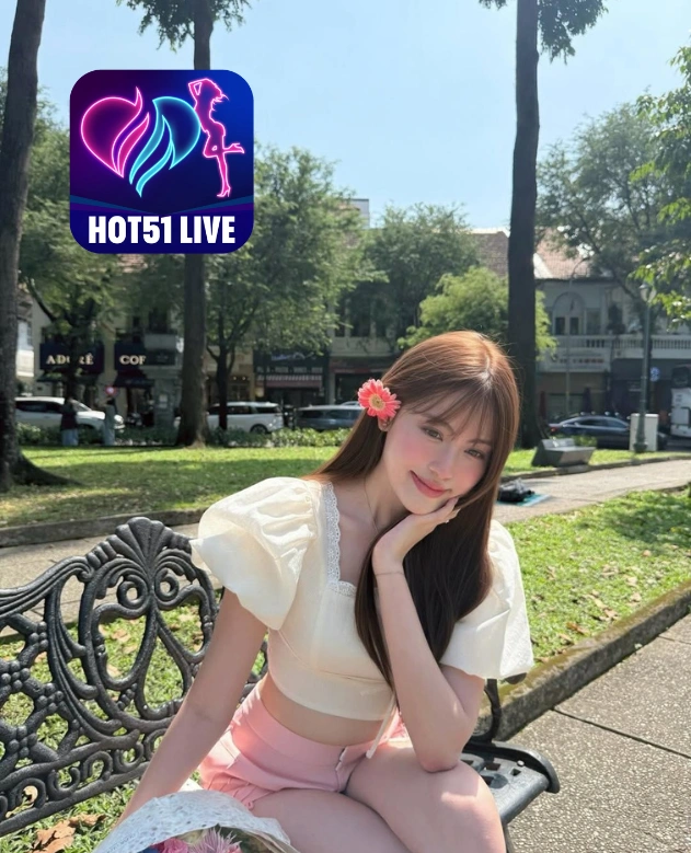 Hannah James HOT51LIVE