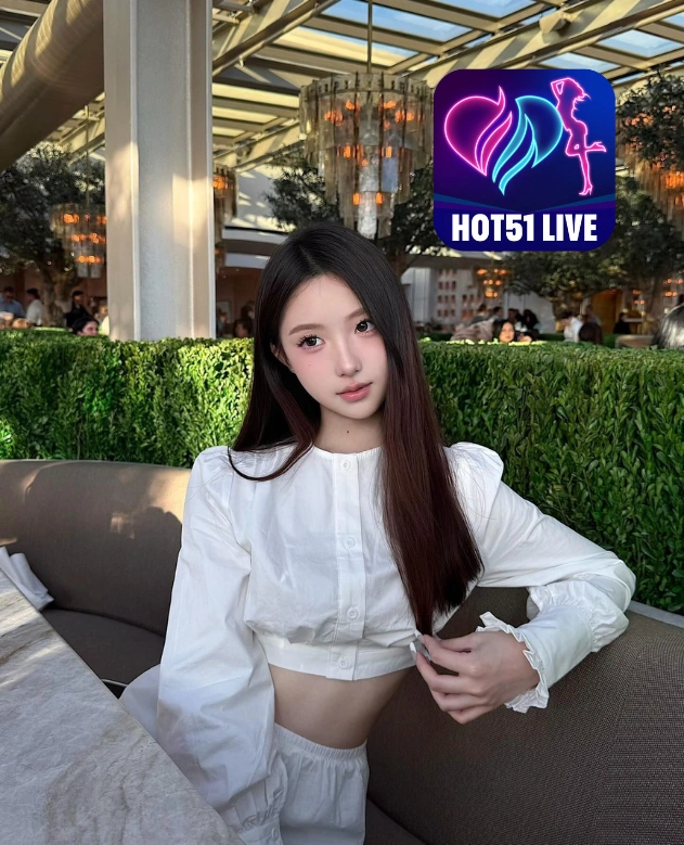 Hannah James HOT51LIVE