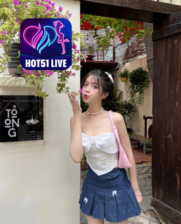 Juliet Whitfield HOT51LIVE