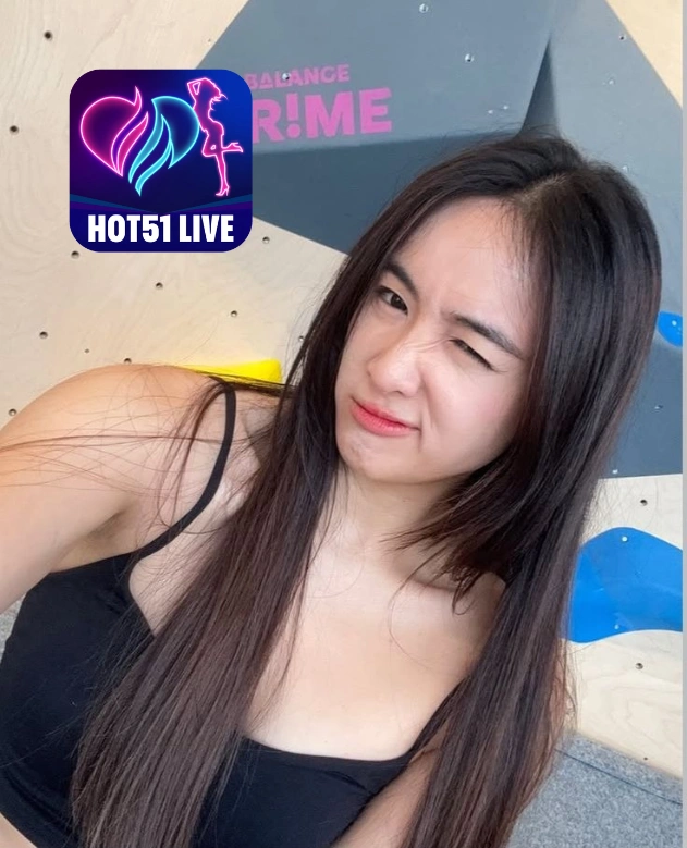 Lily Howard HOT51LIVE