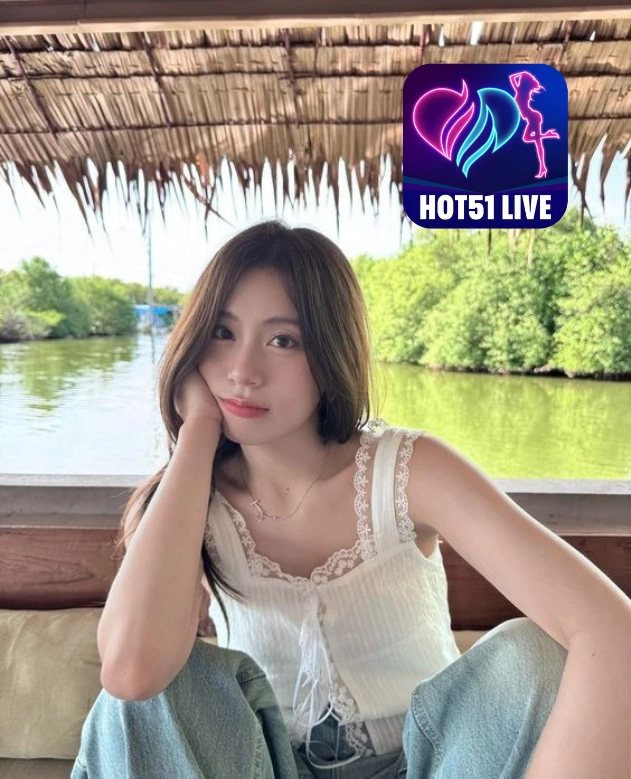 Chloe Sterling Hot51LIVE