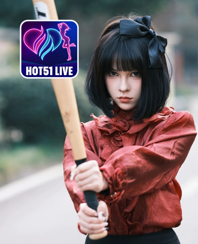 Aurora Grant-HOT51LIVE