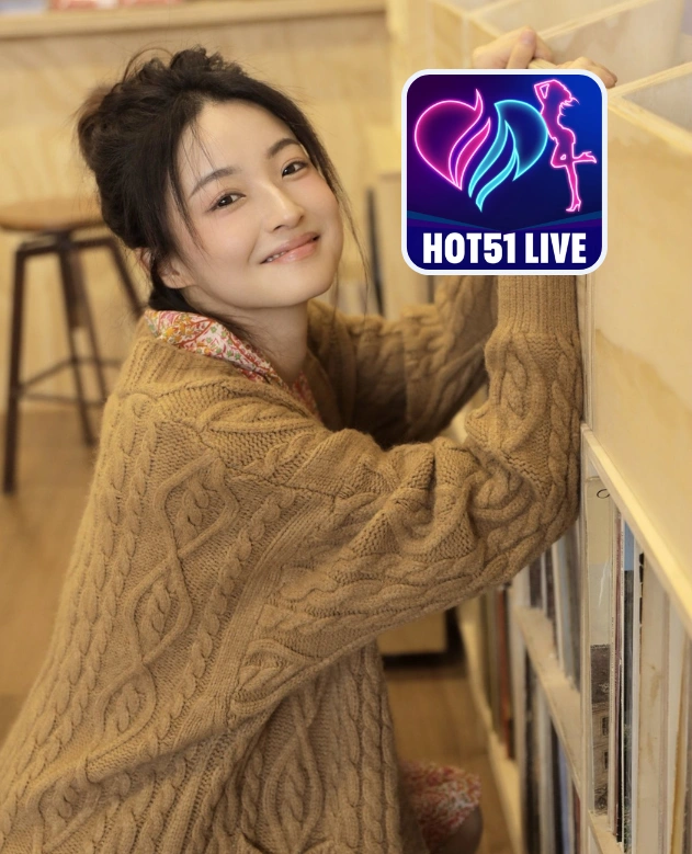 Sophie Hartman-HOT51LIVE